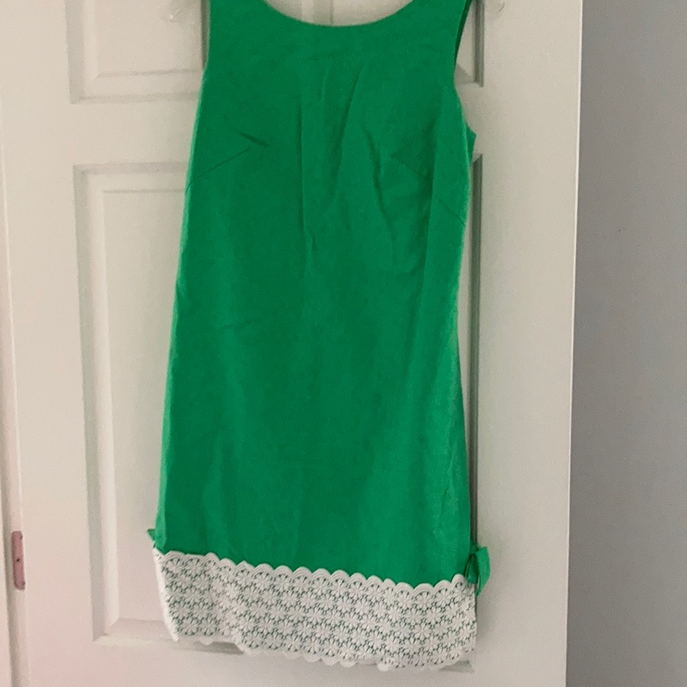 Lilly Pulitzer green dress size 2 with pockets